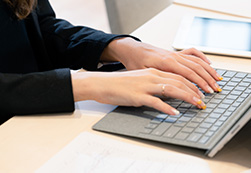 パソコン作業イメージ